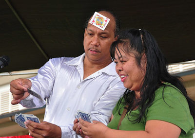 Jesus Loves You Outreach with Hawaii Illusionist Michael and Debbie Villoria